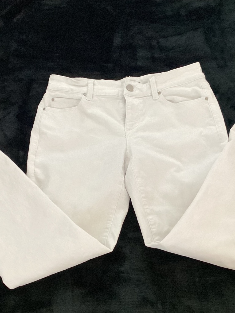 Ann Taylor Skinny Ankle Modern Fit, excellent condition, size 4, white